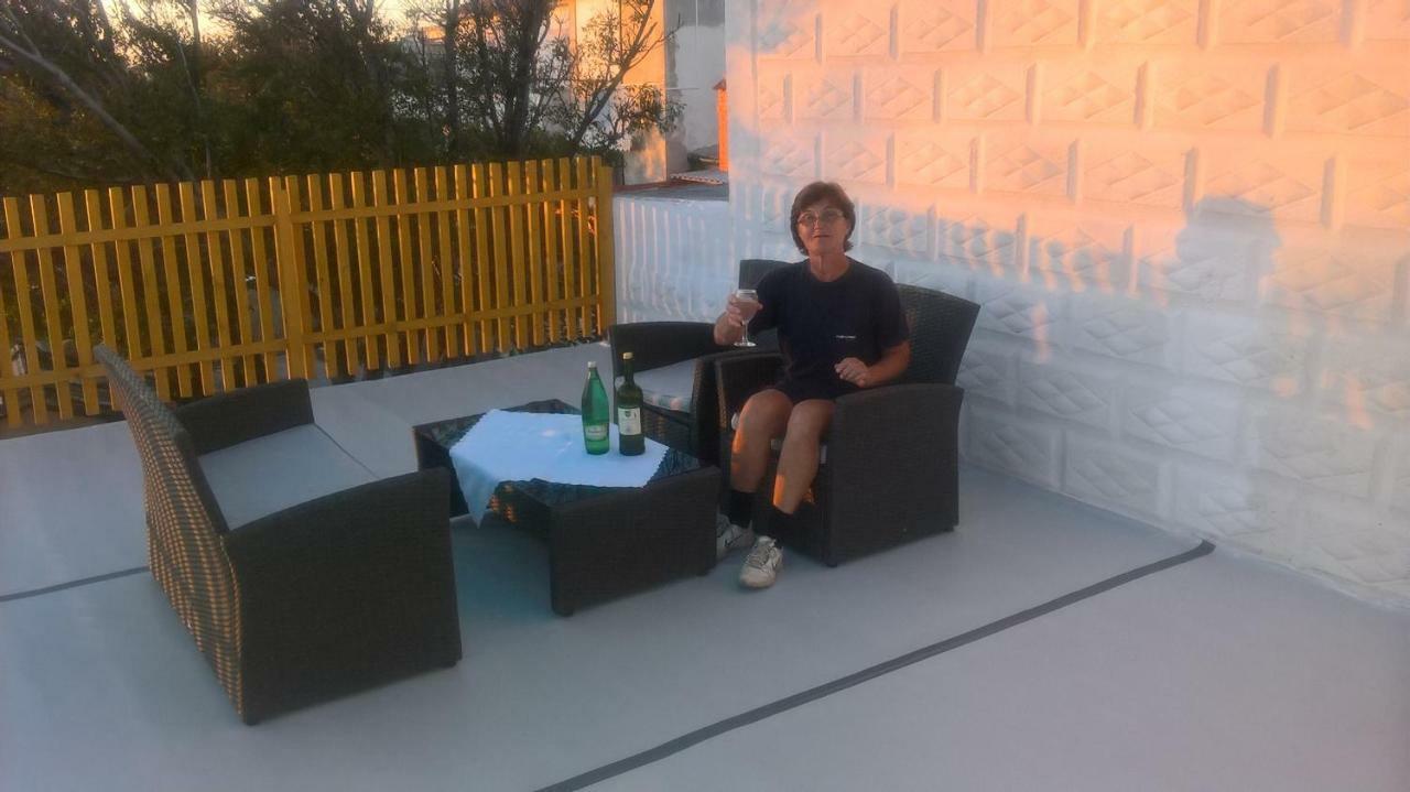 Apartman Pave & Ilija Jr Lopar Exterior foto